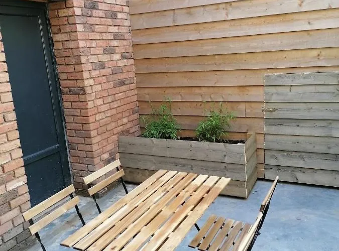 Savane Pres De Pairi Daiza *